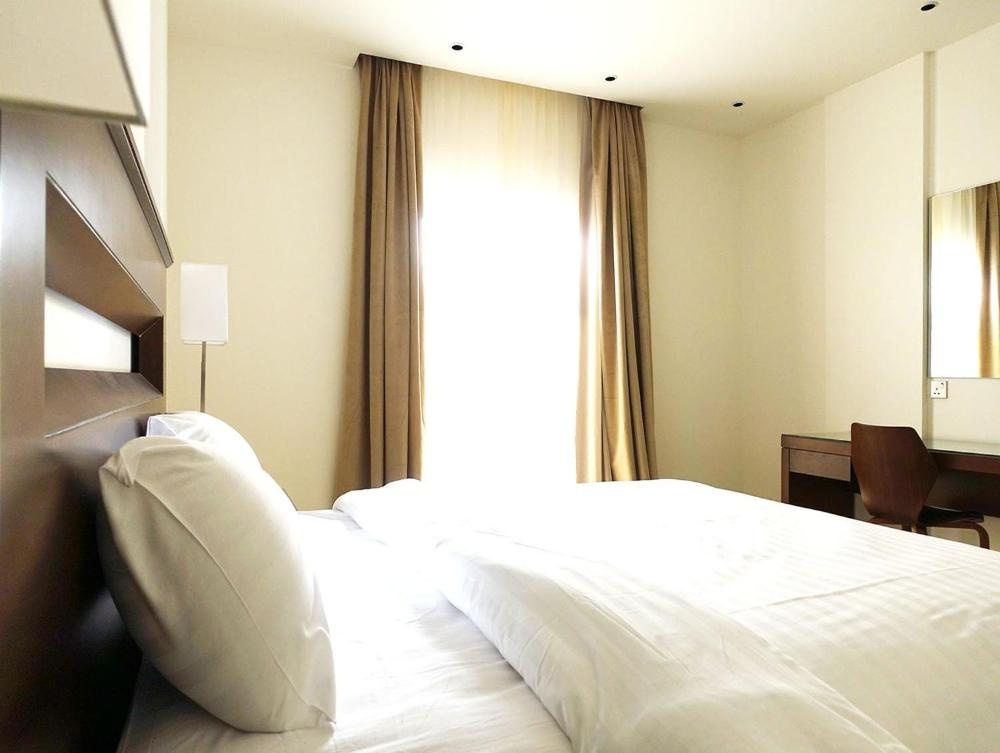 Unique Suites